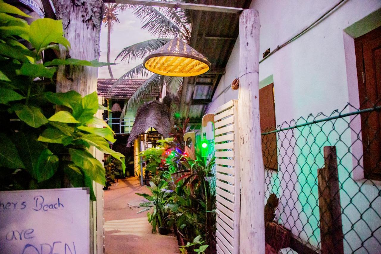 Brother'S Beach Home Boossa Luaran gambar