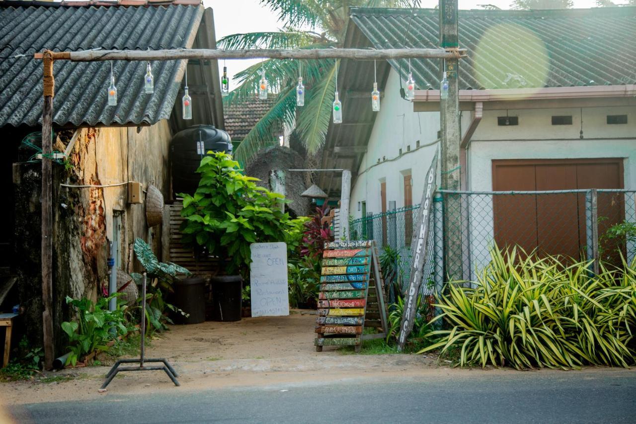 Brother'S Beach Home Boossa Luaran gambar