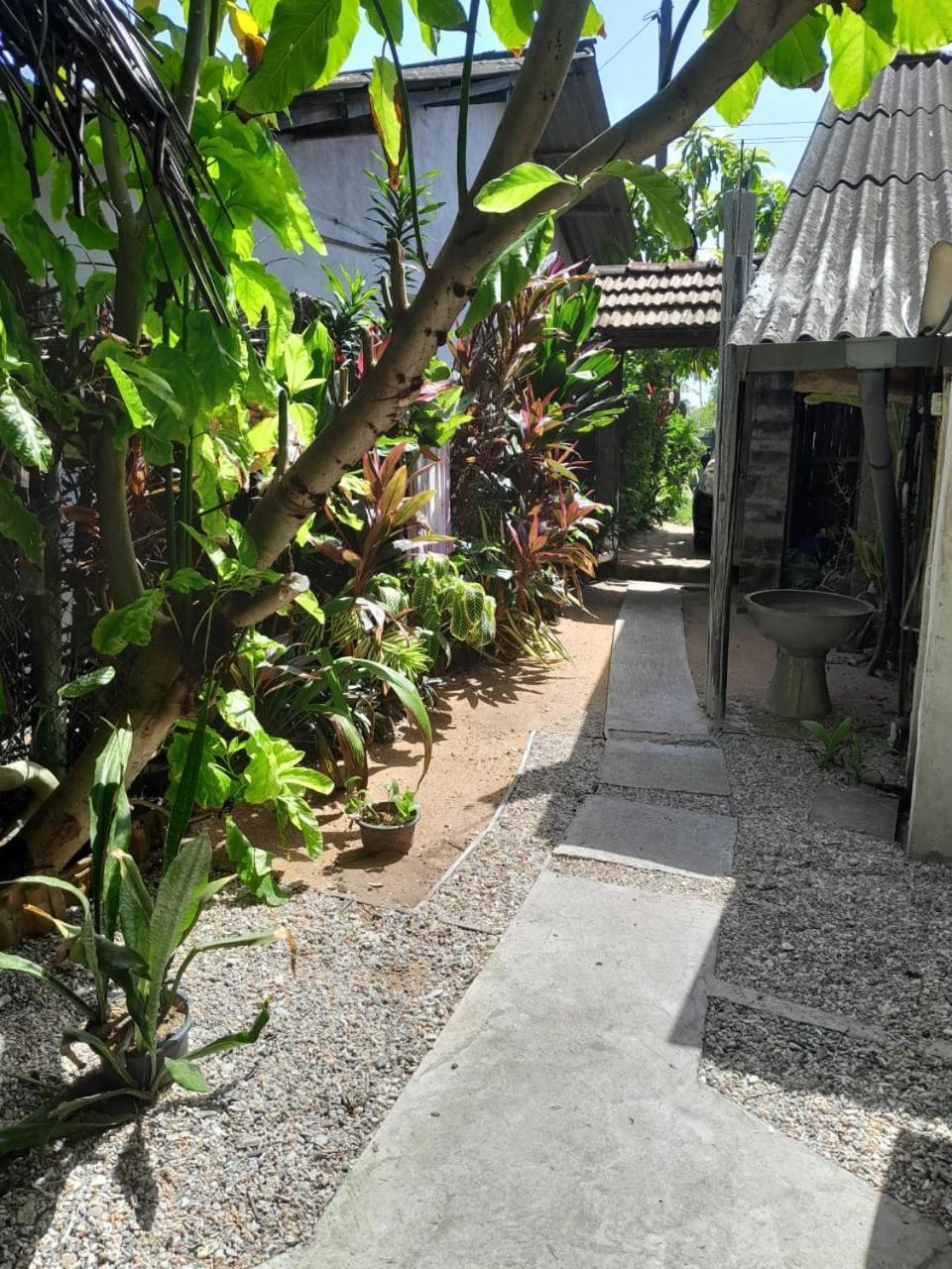 Brother'S Beach Home Boossa Luaran gambar